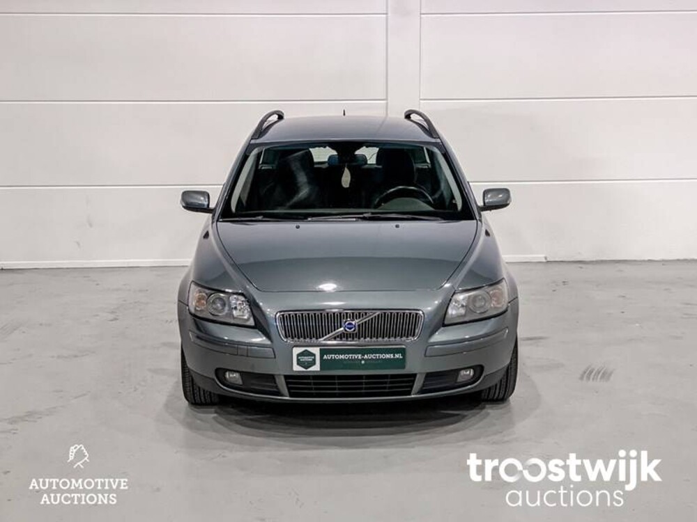 Volvo V50 2.4 Momentum Car
