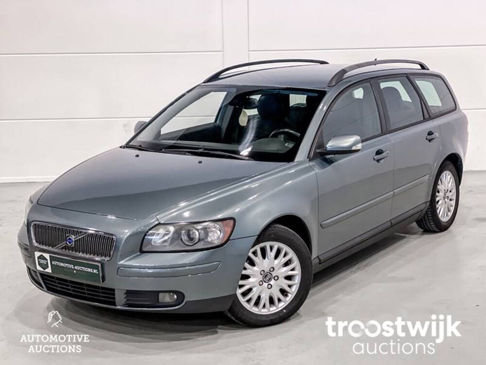 Volvo V50 2.4 Momentum Car