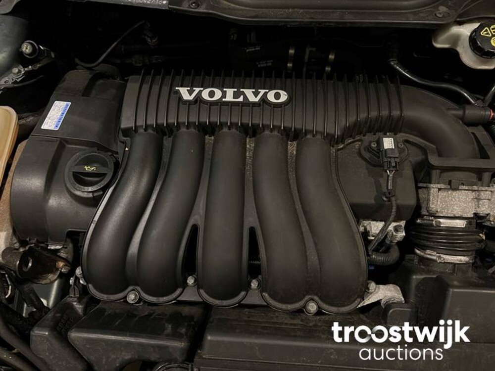 Volvo V50 2.4 Momentum Car