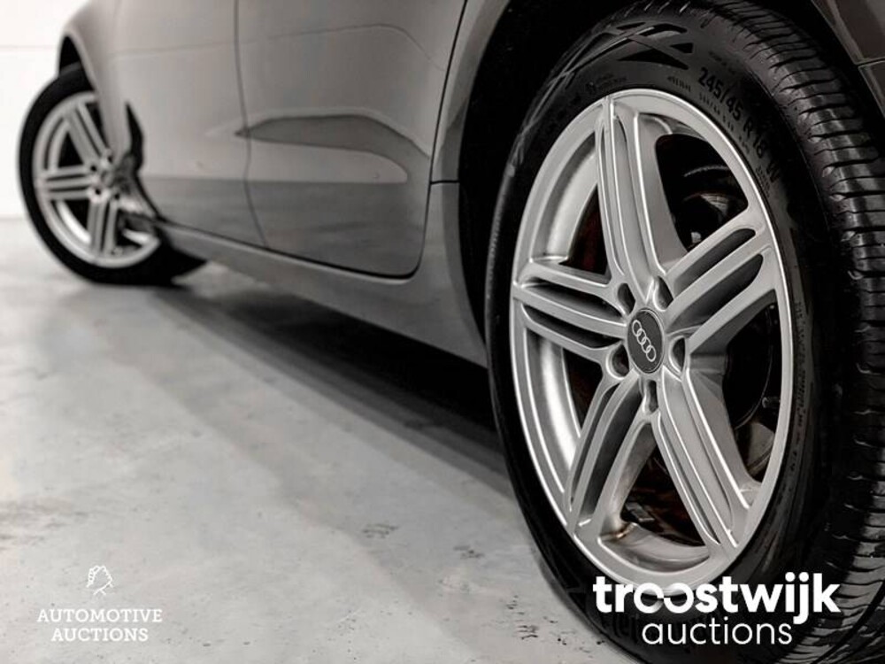 Audi A6 Avant 2.0 TFSI Business Edition Car