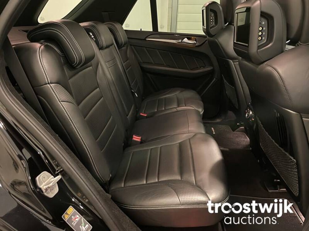 Mercedes-Benz GLE63s AMG 4Matic Car