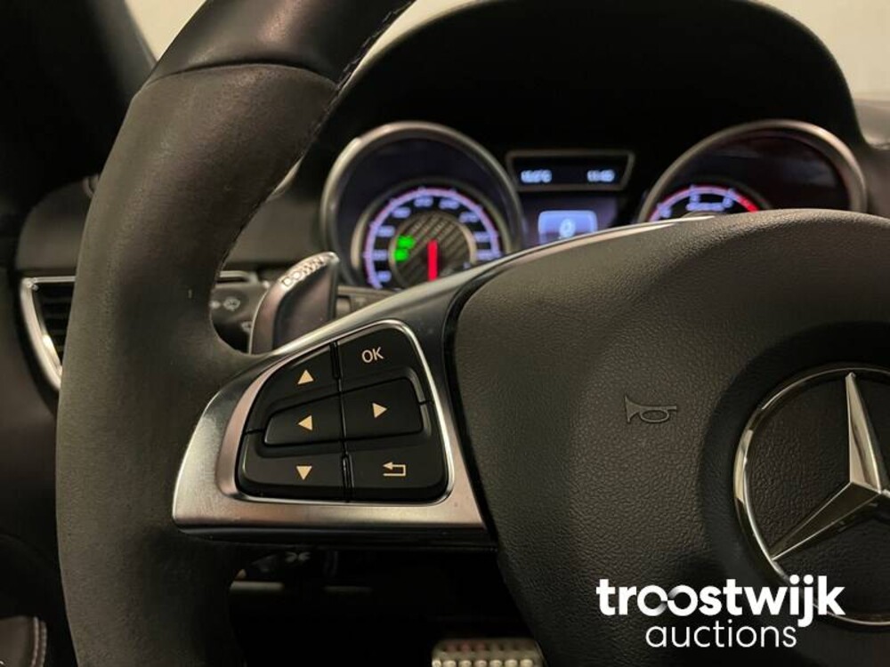 Mercedes-Benz GLE63s AMG 4Matic Car