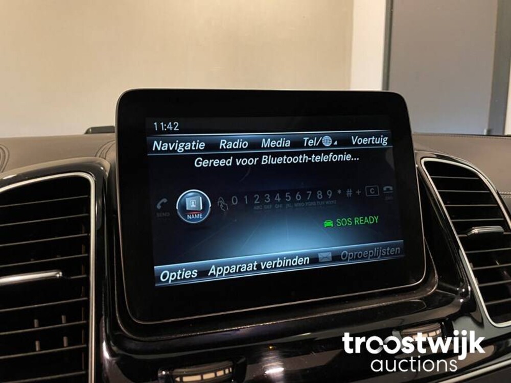 Mercedes-Benz GLE63s AMG 4Matic Car