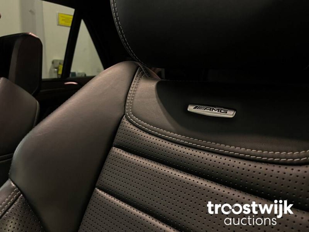 Mercedes-Benz GLE63s AMG 4Matic Car