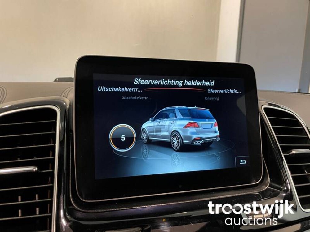 Mercedes-Benz GLE63s AMG 4Matic Car