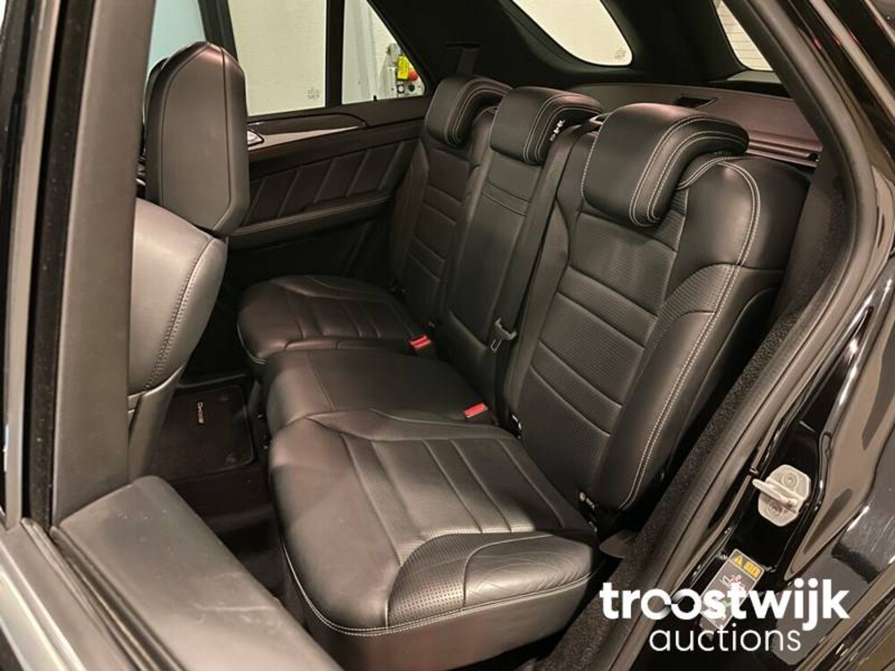 Mercedes-Benz GLE63s AMG 4Matic Car