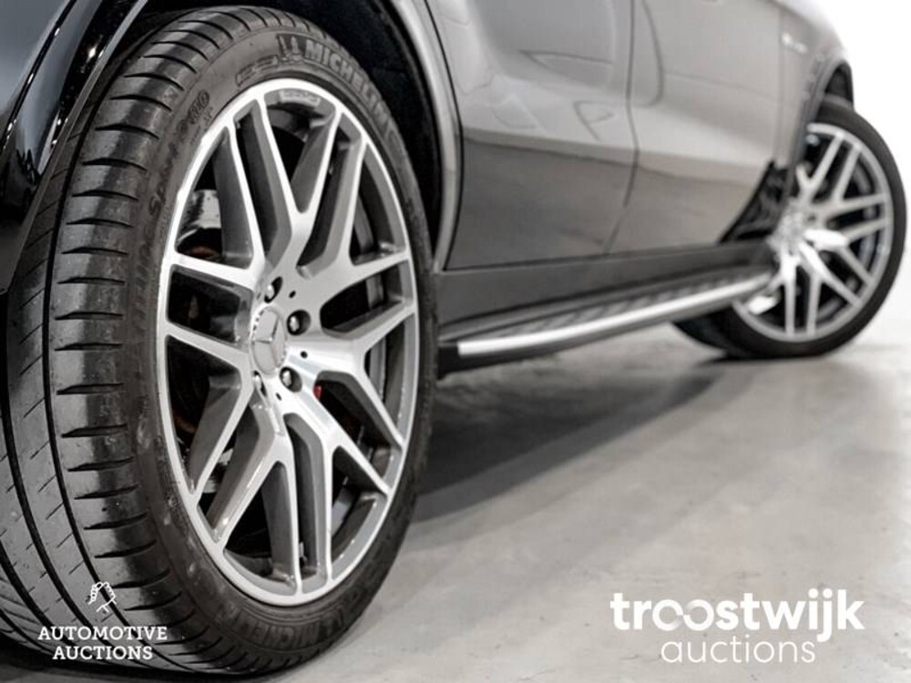 Mercedes-Benz GLE63s AMG 4Matic Car