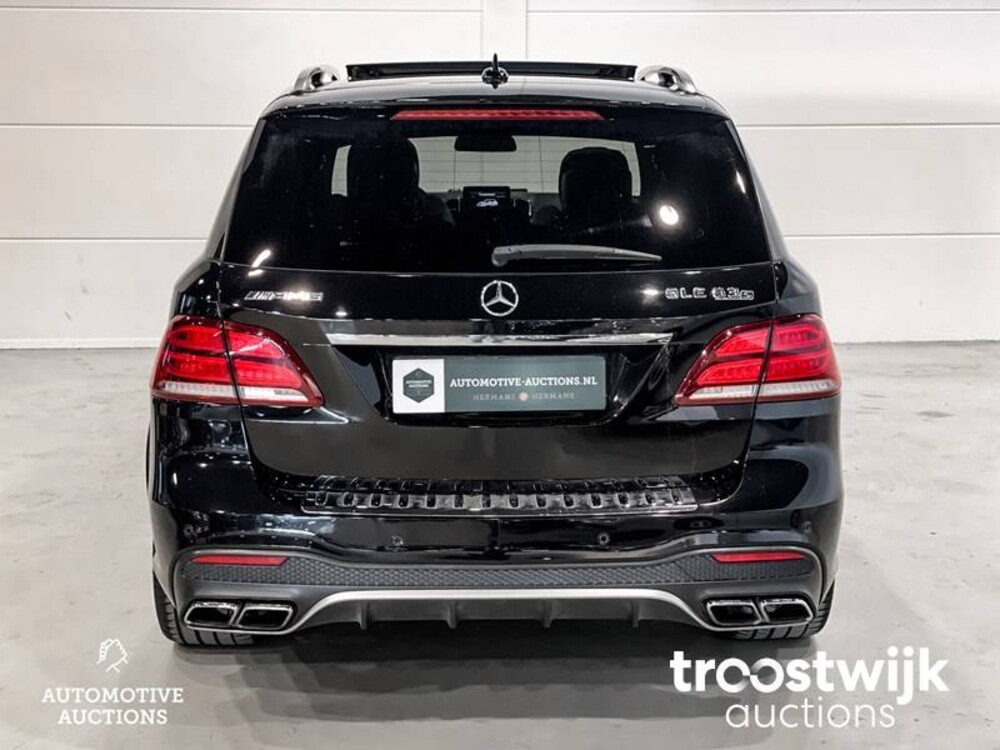 Mercedes-Benz GLE63s AMG 4Matic Car