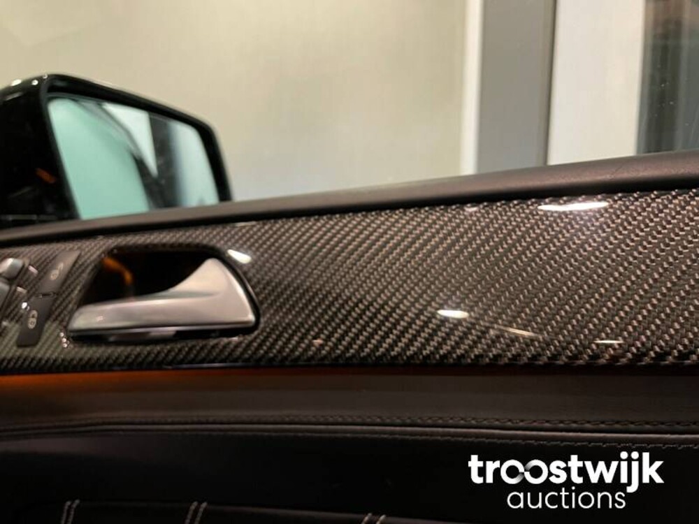 Mercedes-Benz GLE63s AMG 4Matic Car