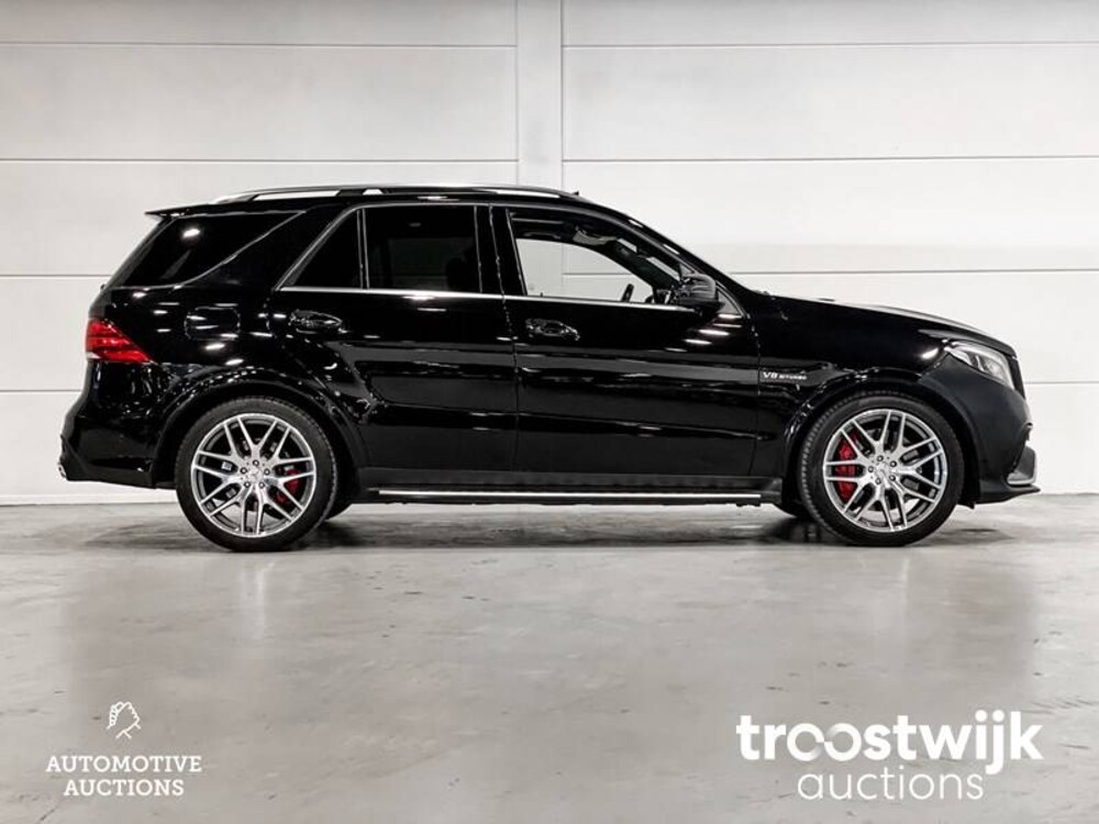 Mercedes-Benz GLE63s AMG 4Matic Car