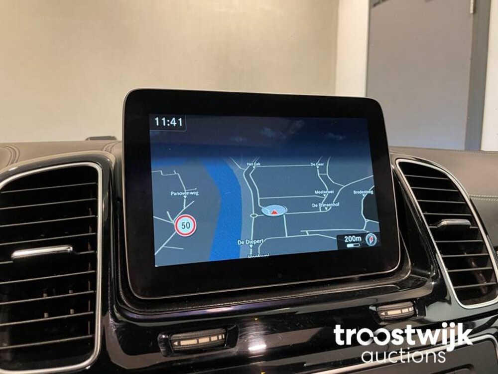 Mercedes-Benz GLE63s AMG 4Matic Car