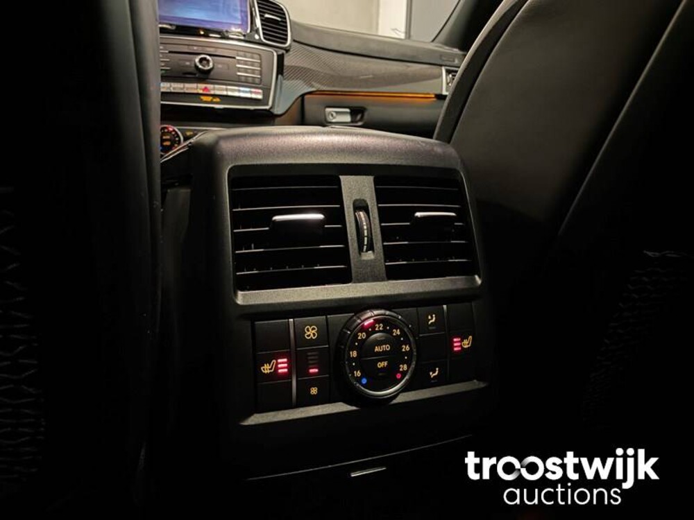 Mercedes-Benz GLE63s AMG 4Matic Car