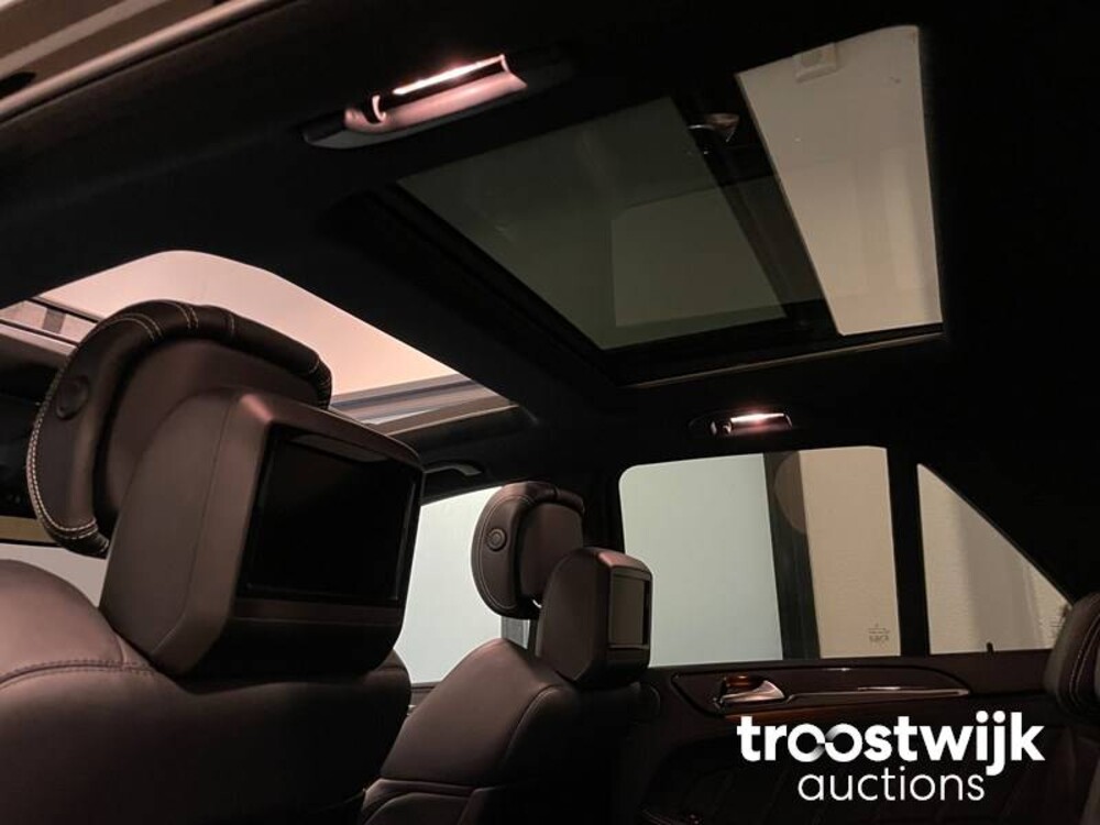 Mercedes-Benz GLE63s AMG 4Matic Car