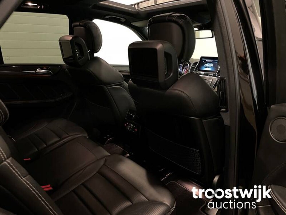 Mercedes-Benz GLE63s AMG 4Matic Car