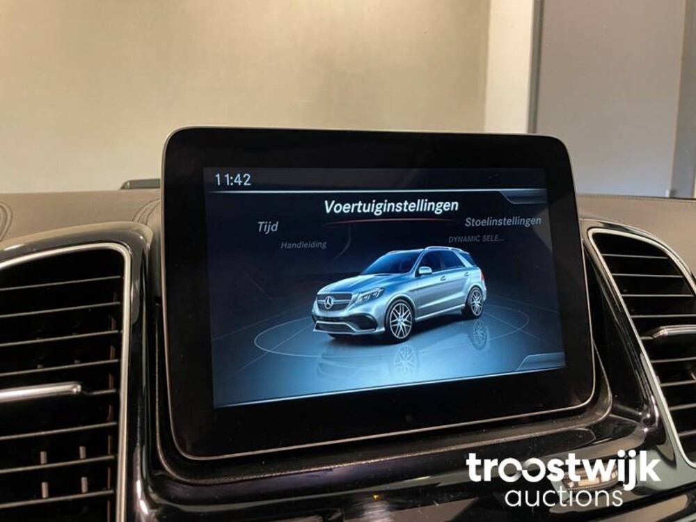 Mercedes-Benz GLE63s AMG 4Matic Car