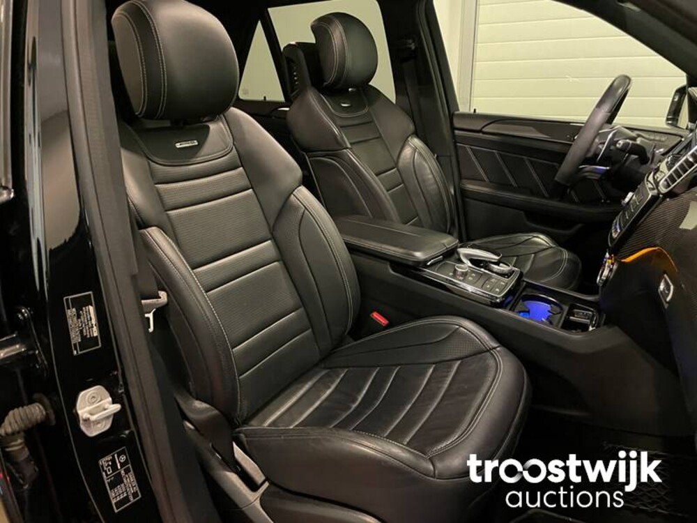 Mercedes-Benz GLE63s AMG 4Matic Car