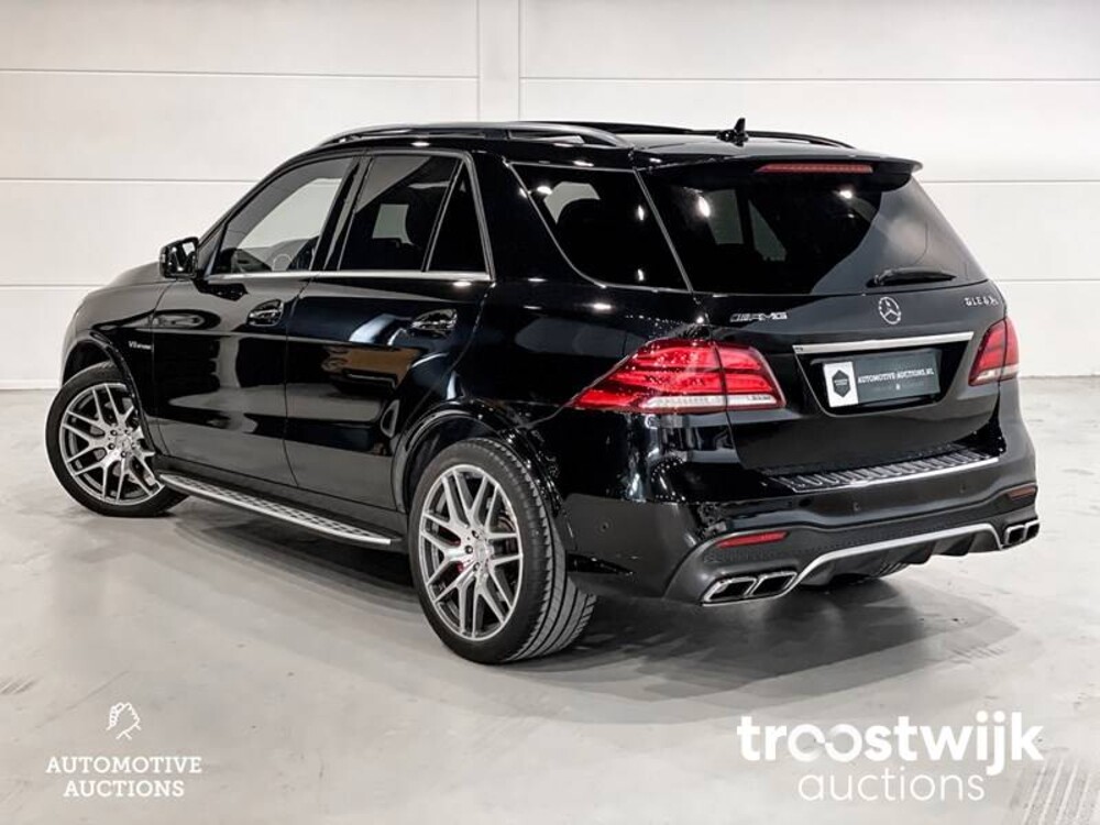 Mercedes-Benz GLE63s AMG 4Matic Car