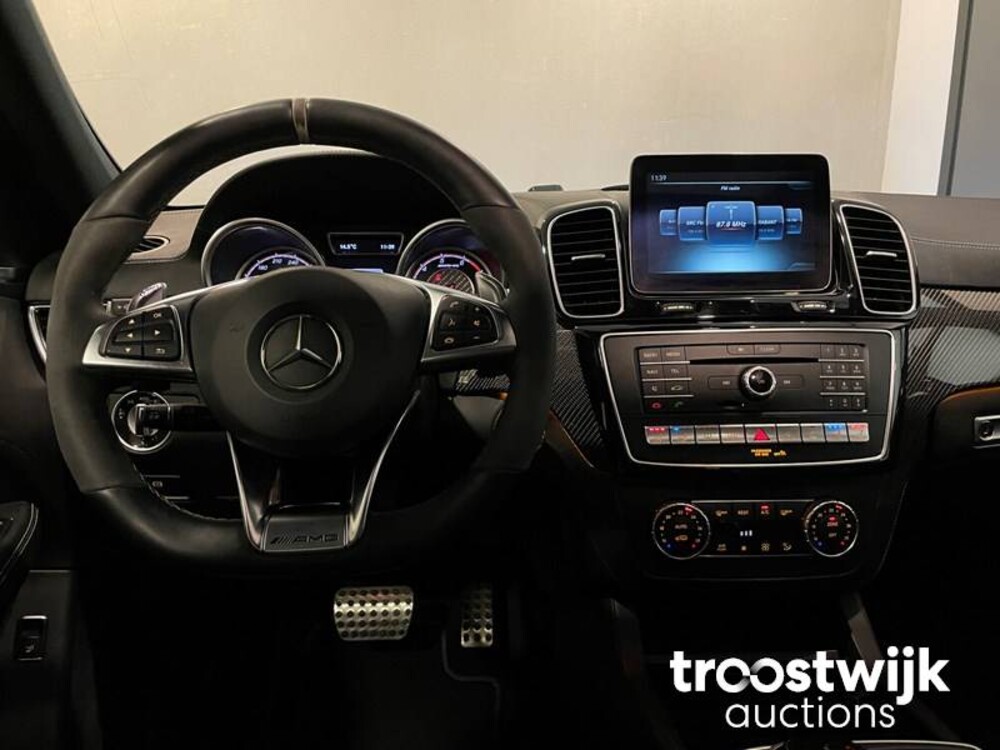 Mercedes-Benz GLE63s AMG 4Matic Car