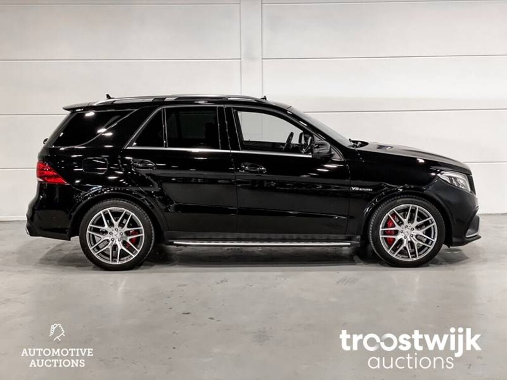 Mercedes-Benz GLE63s AMG 4Matic Car