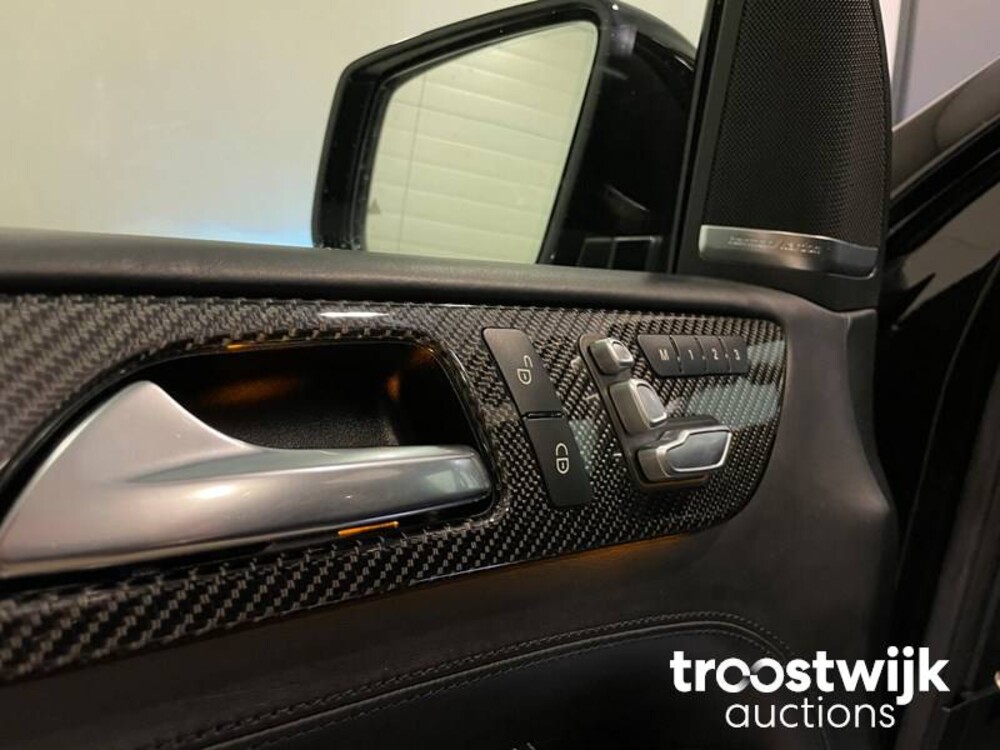 Mercedes-Benz GLE63s AMG 4Matic Car