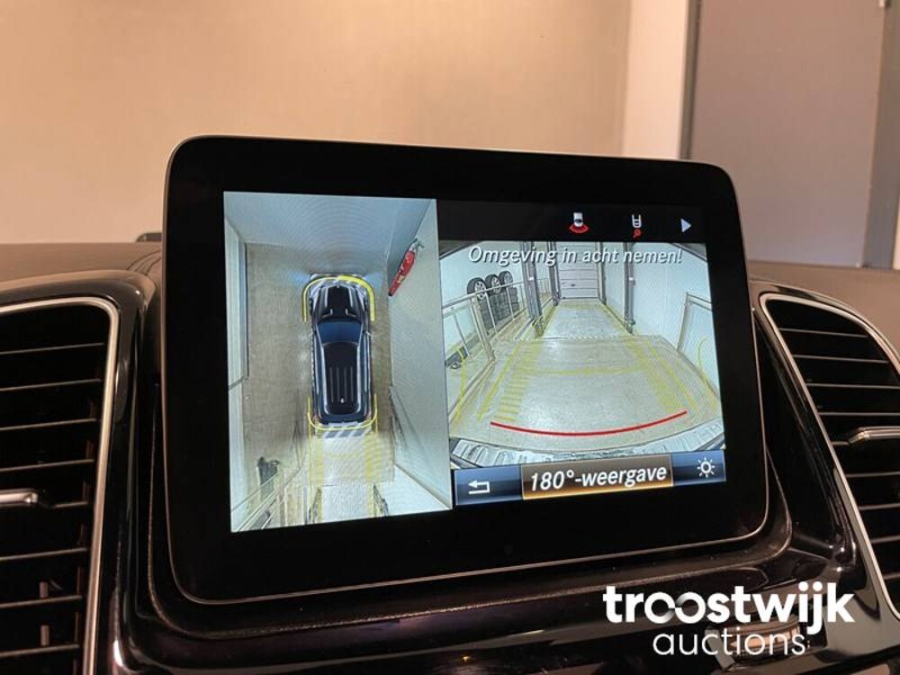 Mercedes-Benz GLE63s AMG 4Matic Car