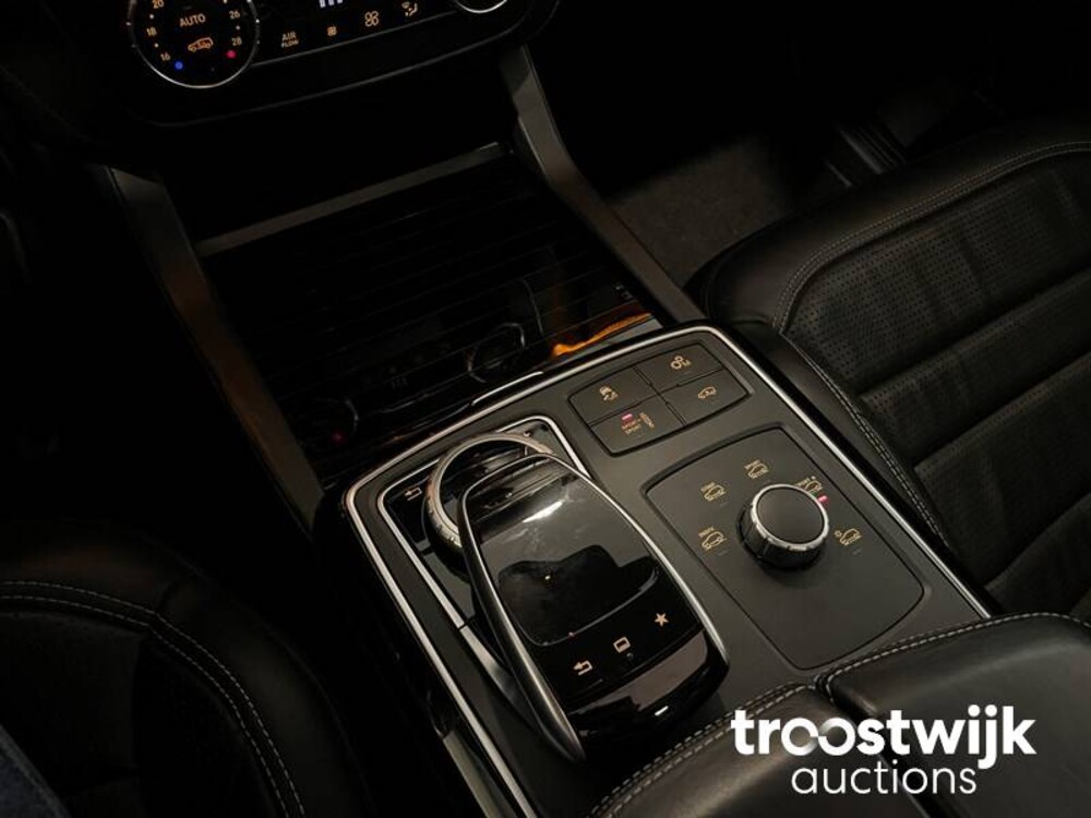 Mercedes-Benz GLE63s AMG 4Matic Car