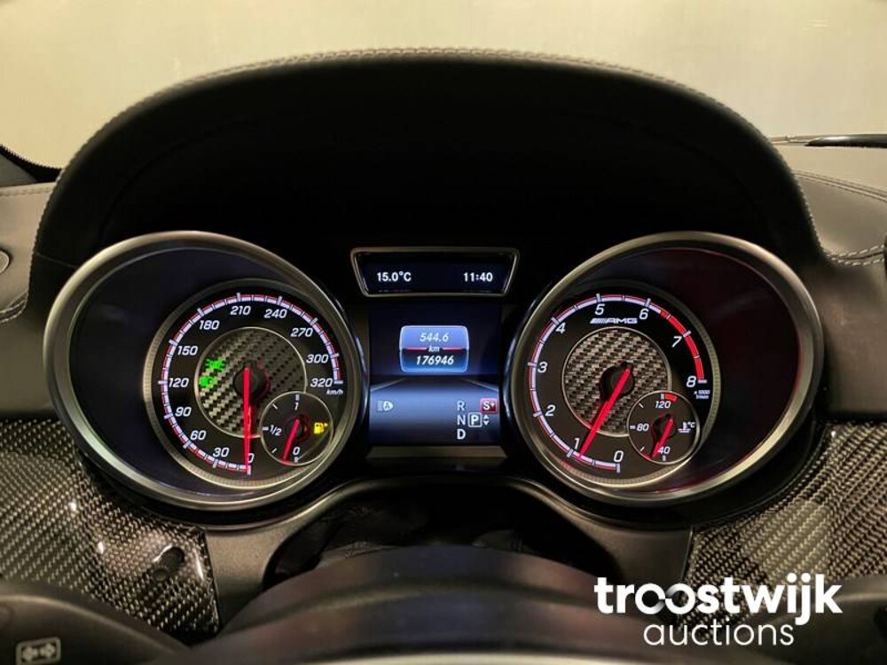 Mercedes-Benz GLE63s AMG 4Matic Car