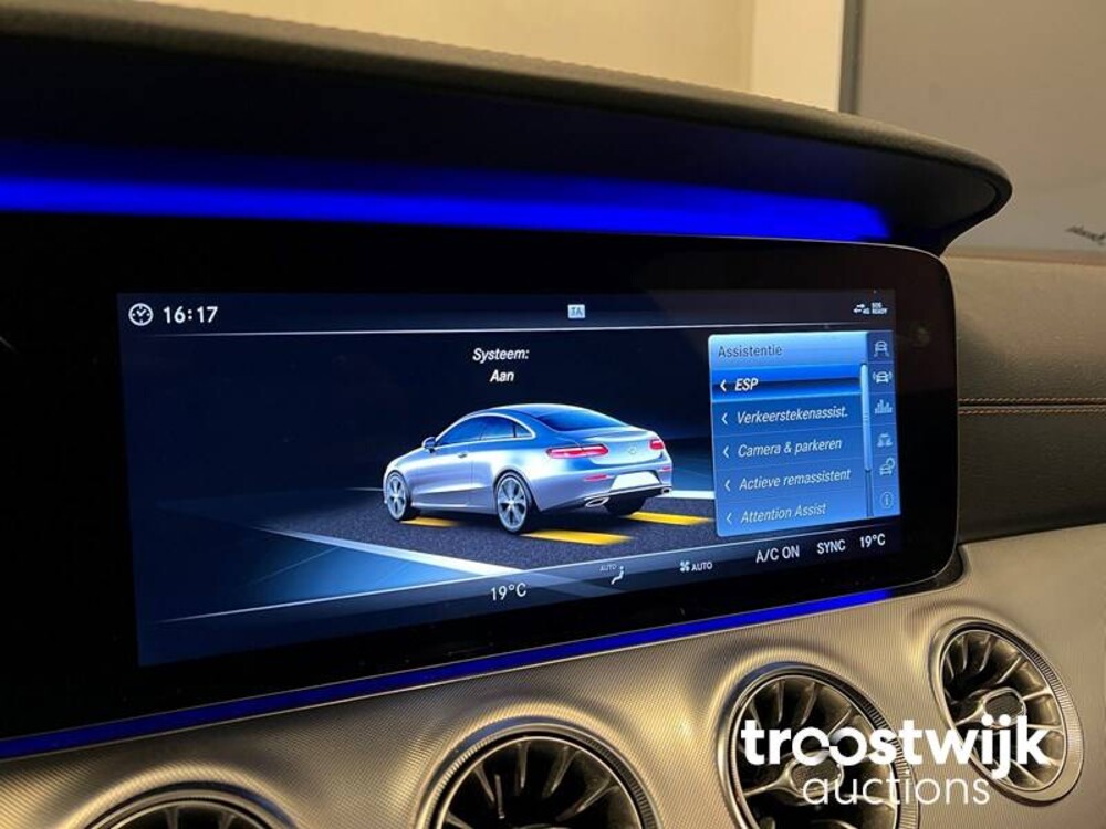 Mercedes-Benz E220d AMG Coupé Car