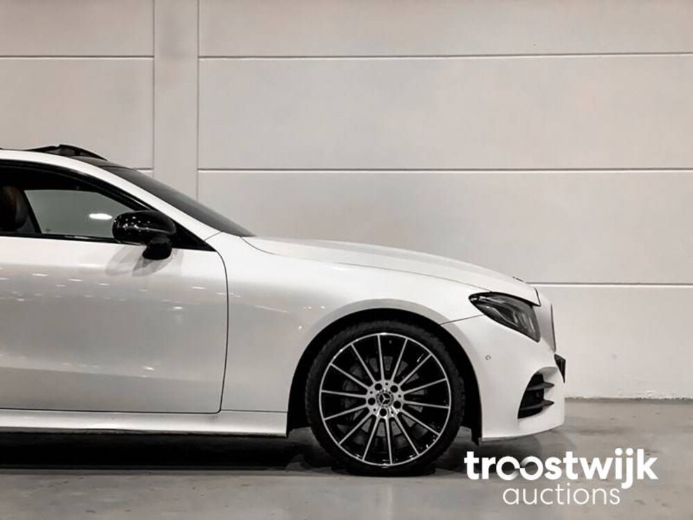 Mercedes-Benz E220d AMG Coupé Car