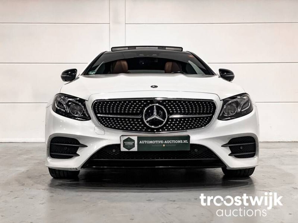 Mercedes-Benz E220d AMG Coupé Car