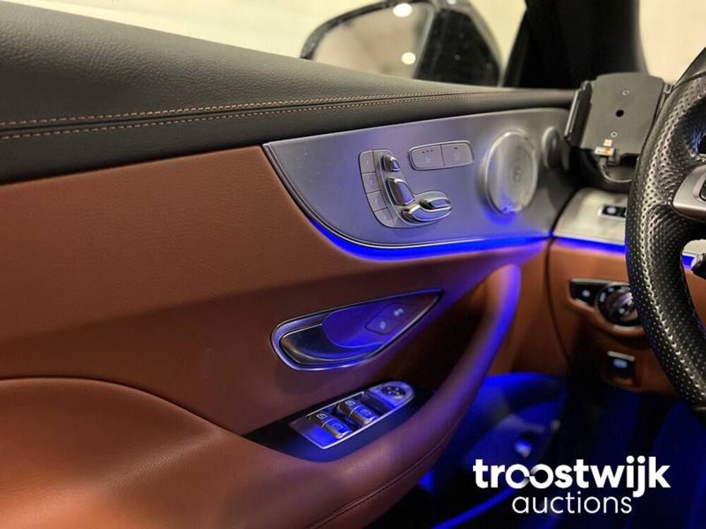 Mercedes-Benz E220d AMG Coupé Car