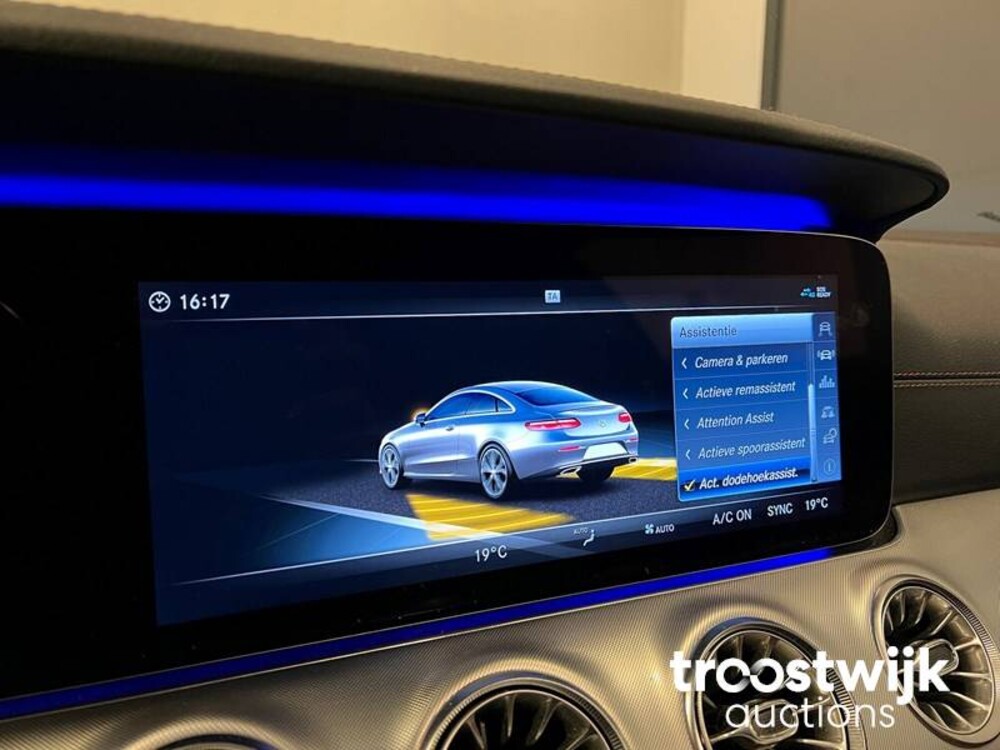 Mercedes-Benz E220d AMG Coupé Car