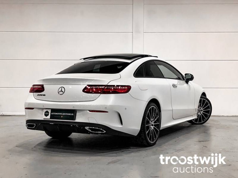 Mercedes-Benz E220d AMG Coupé Car