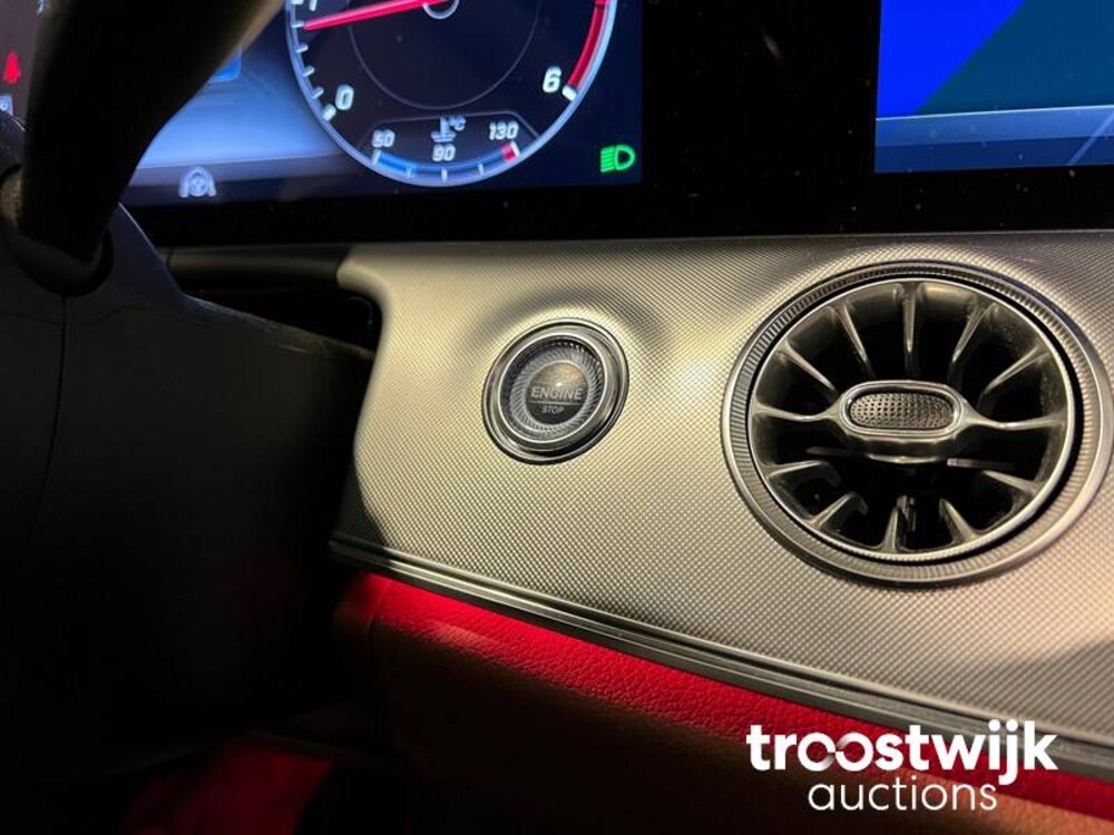 Mercedes-Benz E220d AMG Coupé Car