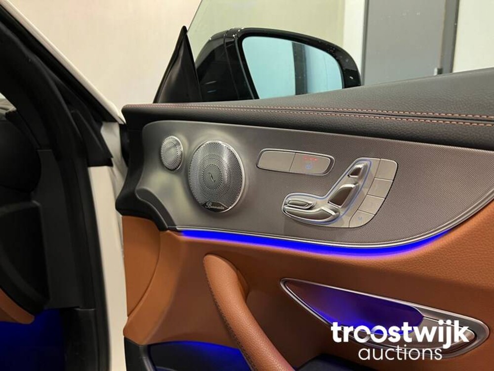 Mercedes-Benz E220d AMG Coupé Car