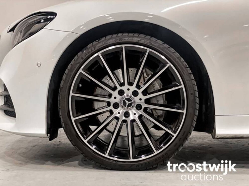 Mercedes-Benz E220d AMG Coupé Car