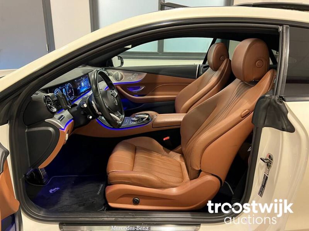 Mercedes-Benz E220d AMG Coupé Car