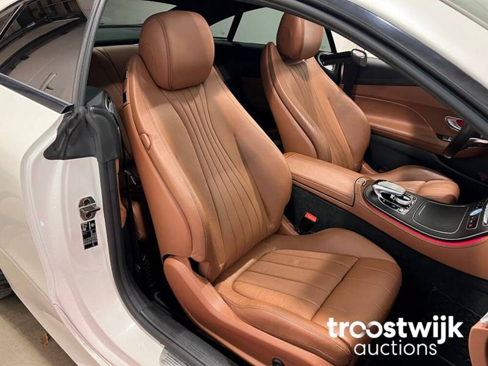 Mercedes-Benz E220d AMG Coupé Car