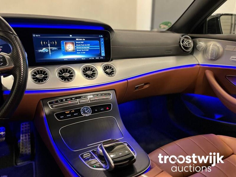 Mercedes-Benz E220d AMG Coupé Car