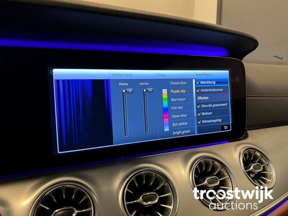 Mercedes-Benz E220d AMG Coupé Car