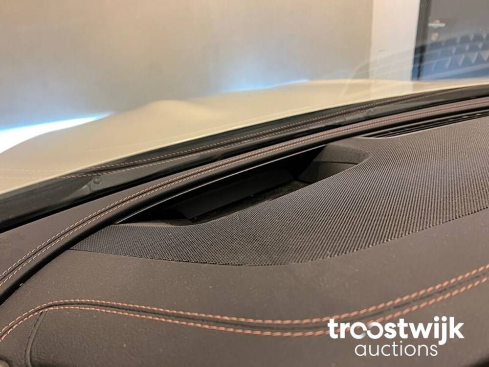 Mercedes-Benz E220d AMG Coupé Car