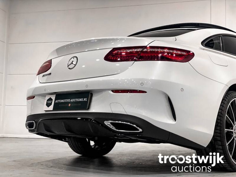 Mercedes-Benz E220d AMG Coupé Car