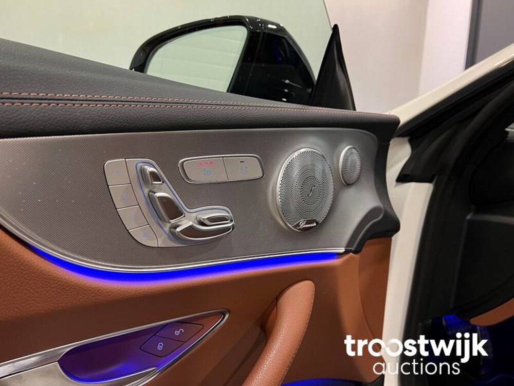 Mercedes-Benz E220d AMG Coupé Car