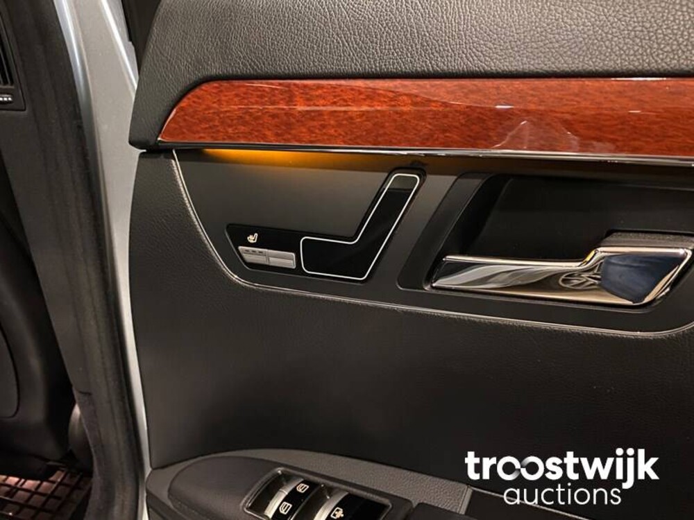 Mercedes-Benz S420 4.0 V8 CDI Car