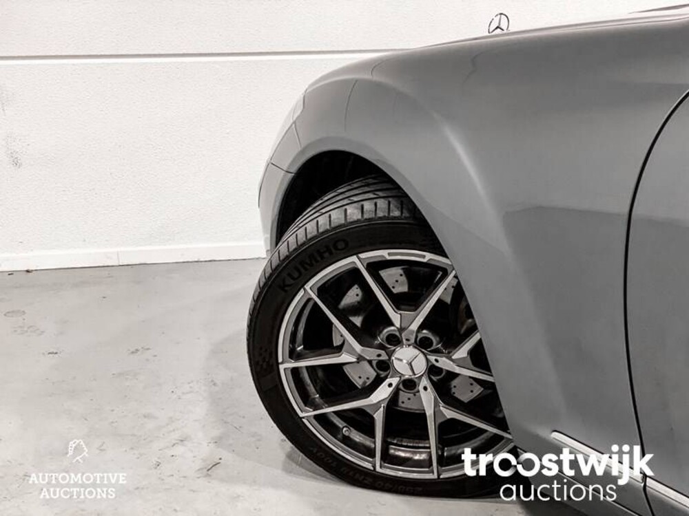 Mercedes-Benz S420 4.0 V8 CDI Car