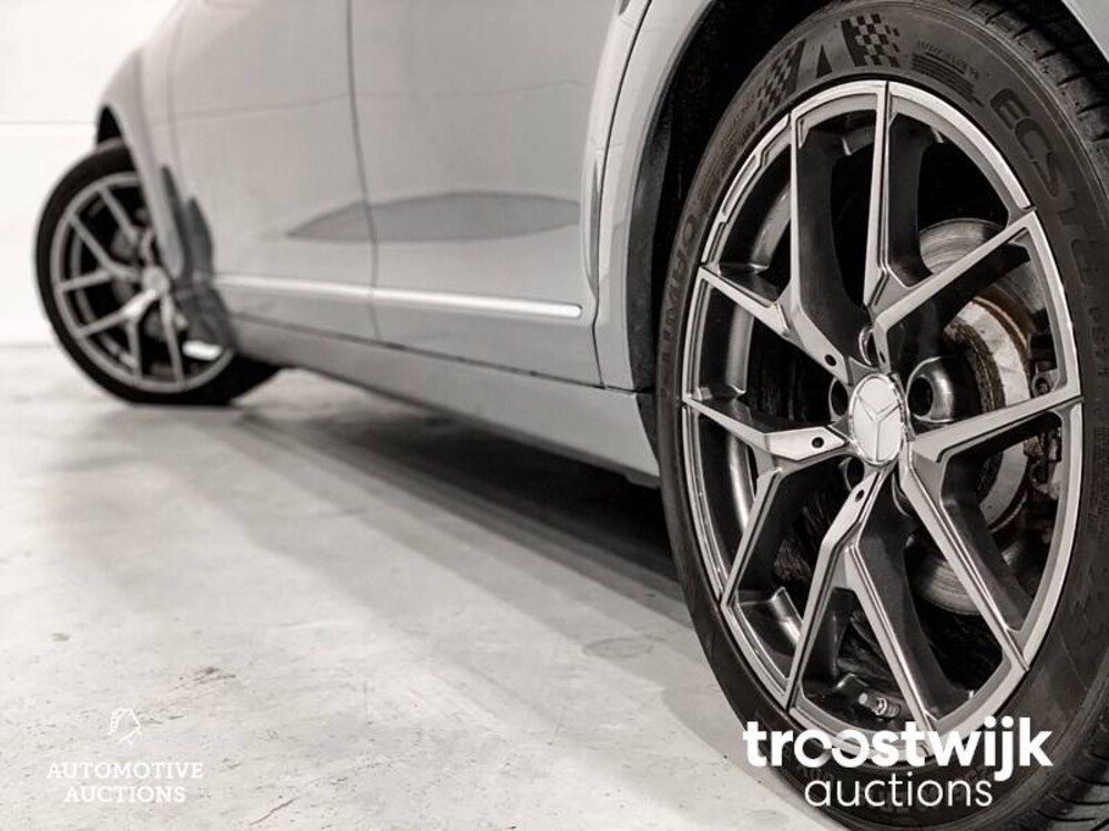 Mercedes-Benz S420 4.0 V8 CDI Car