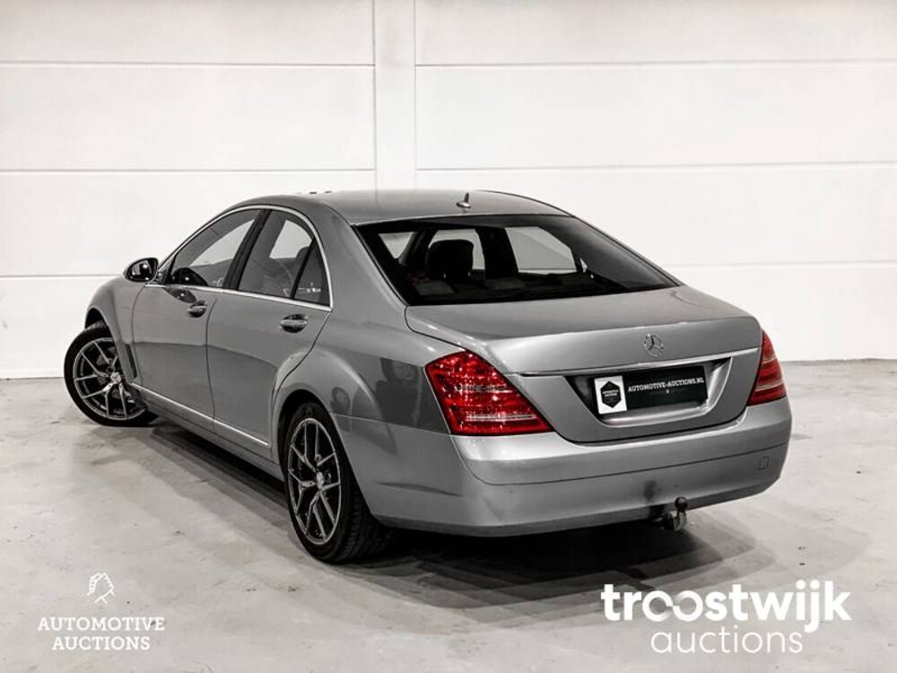 Mercedes-Benz S420 4.0 V8 CDI Car