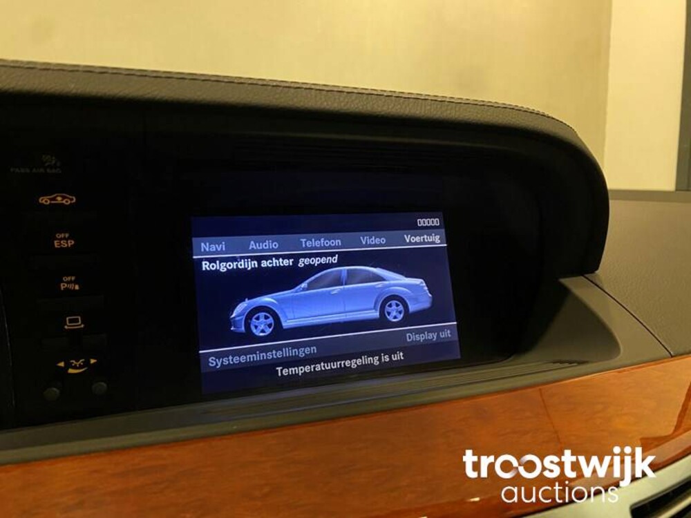 Mercedes-Benz S420 4.0 V8 CDI Car