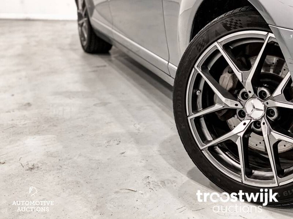 Mercedes-Benz S420 4.0 V8 CDI Car