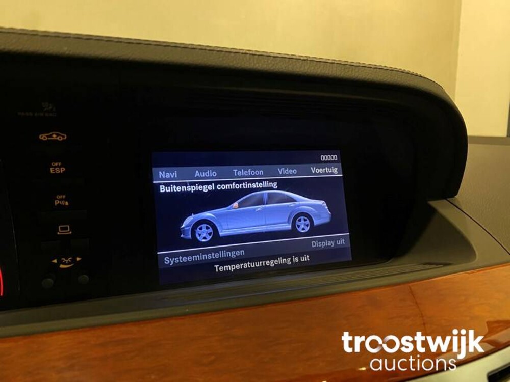 Mercedes-Benz S420 4.0 V8 CDI Car